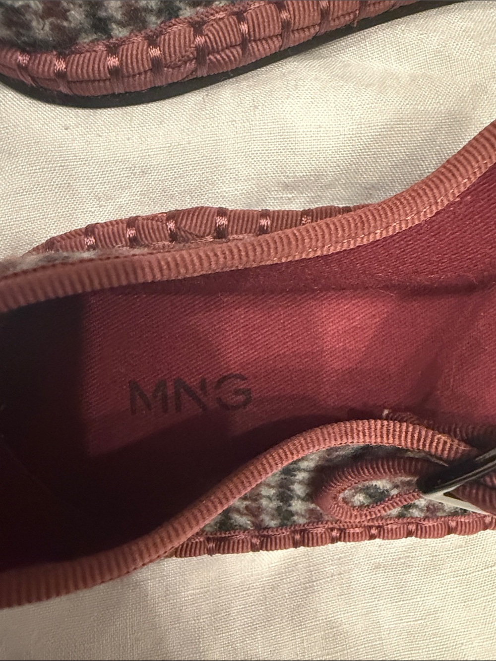 Mango Burgundy Houndstooth Mary Jane Flats - Picture 2 of 3